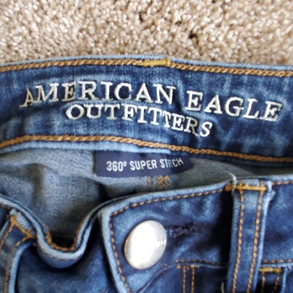 American Eagle destroyed jegging, size 2 - Picture 6 of 7